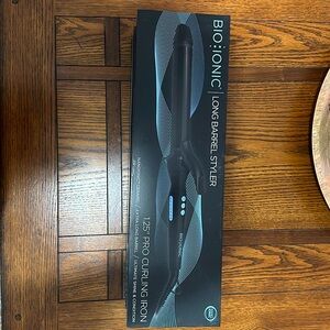 Bio ionic long barrel 1.25”